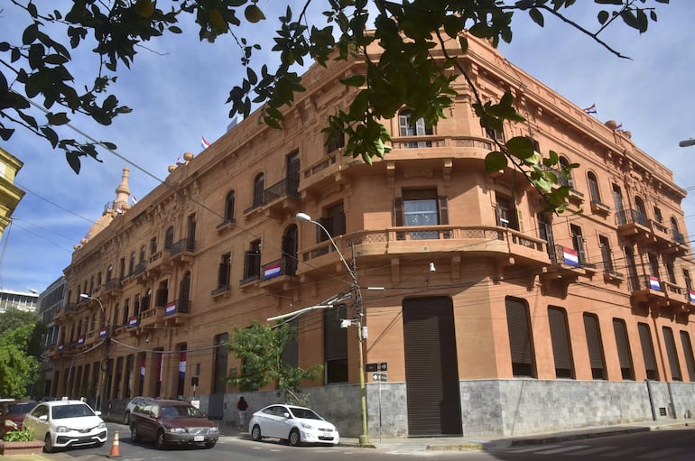 Ranking de los cinco bancos que administran, en promedio, el 70% de depósitos estatales