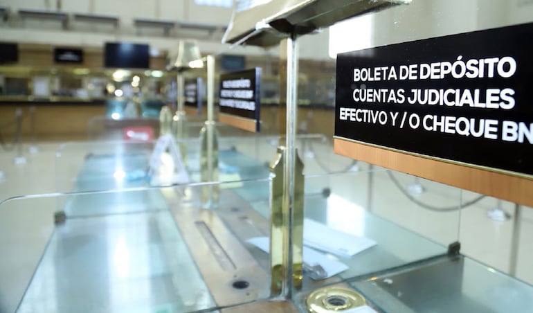 Concesión crediticia, sujeta a historial del cliente y rentabilidad del proyecto