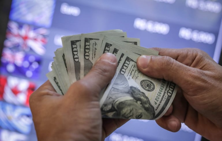 Estados Unidos, el dólar y el desequilibrio comercial