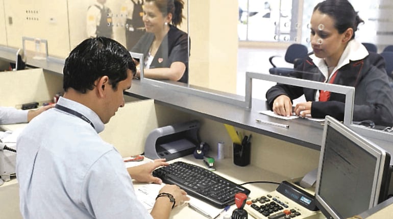 Impacto de herramientas financieras en el sistema bancario paraguayo